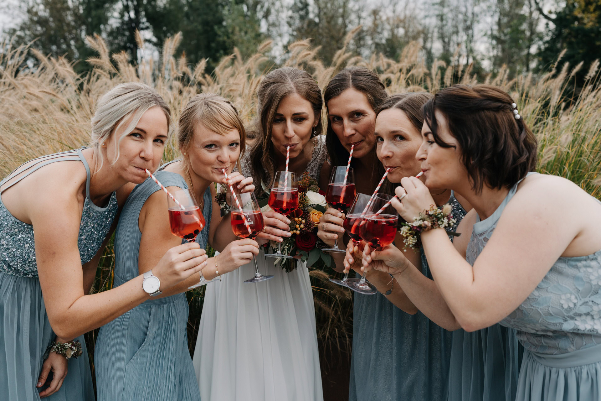 Gruppenfoto mit Spritzgetränk